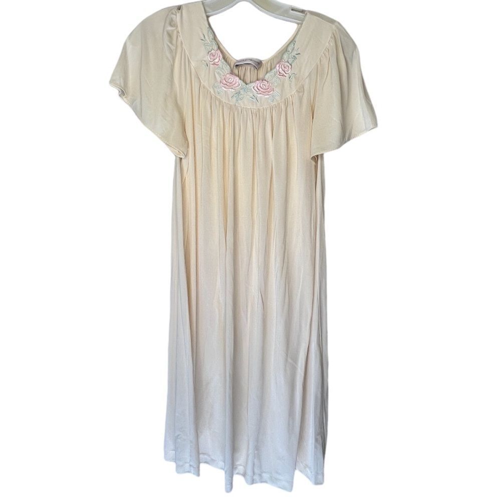 Vintage‎ Shadowline Nightgown